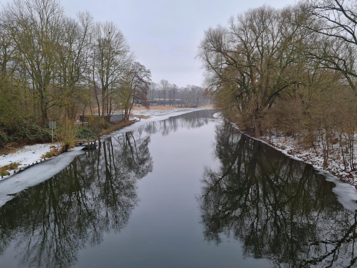 Ferienhaus Mit 2 Fewo In Mecklenburg Apartment Wesenberg Luaran gambar