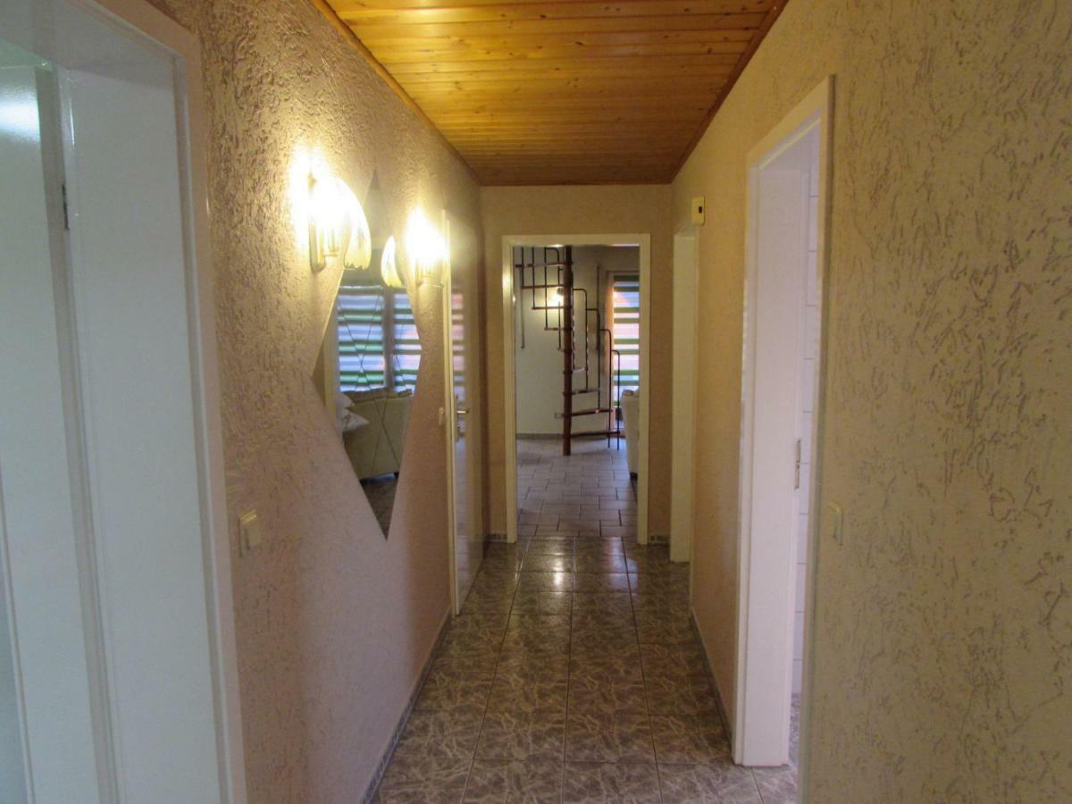 Ferienhaus Mit 2 Fewo In Mecklenburg Apartment Wesenberg Luaran gambar