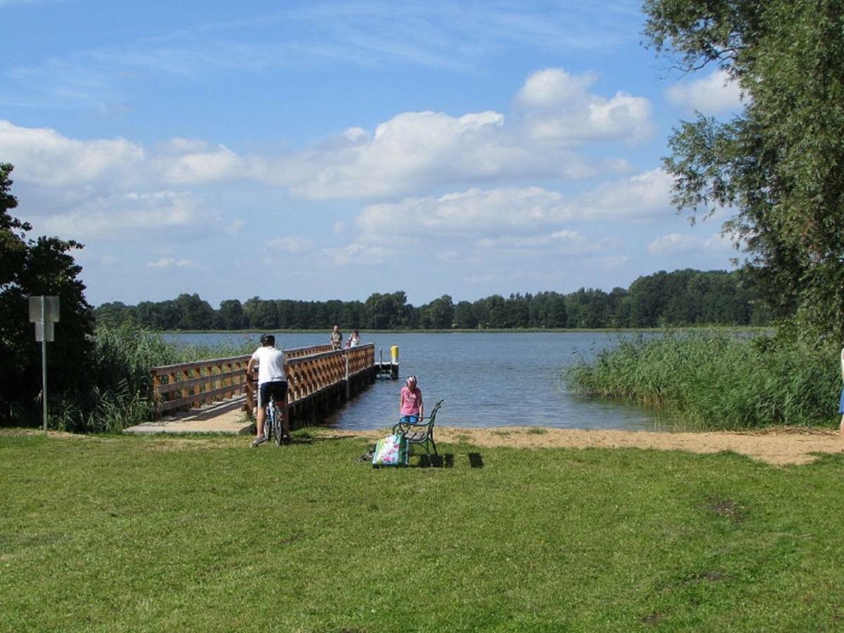 Ferienhaus Mit 2 Fewo In Mecklenburg Apartment Wesenberg Luaran gambar