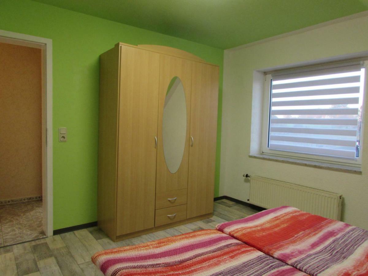 Ferienhaus Mit 2 Fewo In Mecklenburg Apartment Wesenberg Luaran gambar