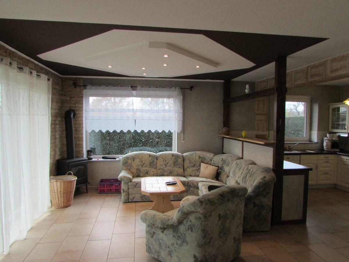 Ferienhaus Mit 2 Fewo In Mecklenburg Apartment Wesenberg Luaran gambar